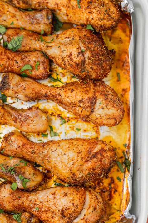 Easy Chicken Drumstick Recipes, Drumstick Recipes Oven, Chicken Drumsticks Oven, Roast Chicken Drumsticks, Oven Baked Chicken Legs, Easy Oven Baked Chicken, Chicken Breast Crockpot Recipes, Chicken Drumstick, Crockpot Chicken Breast