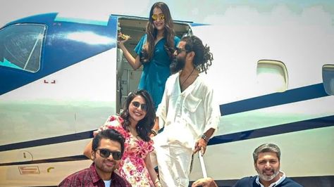 Vikram, Trisha, Jayam Ravi, Karthi step out together for the promotion of PS-2 Check more at https://animeindianews.com/vikram-trisha-jayam-ravi-karthi-step-out-together-for-the-promotion-of-ps-2/ Aishwarya Lekshmi, Jayam Ravi, Ponniyin Selvan, Mani Ratnam, Adventure Film, Magnum Opus, Online Newspaper, Fantasy Adventure, Private Jet