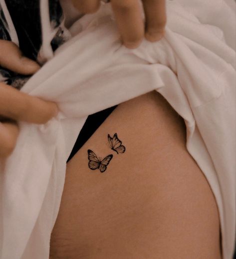 Simple Hip Tattoos Women, Kundalini Tattoo, Pelvic Tattoos, Rib Tattoos For Women, Small Butterfly Tattoo, Butterfly Tattoos For Women, Hip Tattoos Women, Writing Tattoos, Petite Tattoos