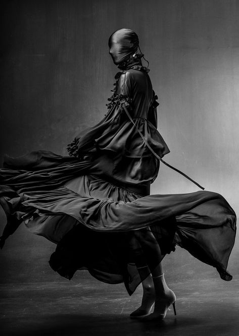 Vogue Italia – GUDU Vogue Dance, Concept Fashion, Collage Book, Conceptual Fashion, Preppy Chic, Dark Soul, Dark Art Drawings, Beautiful Dark Art, Dark Matter