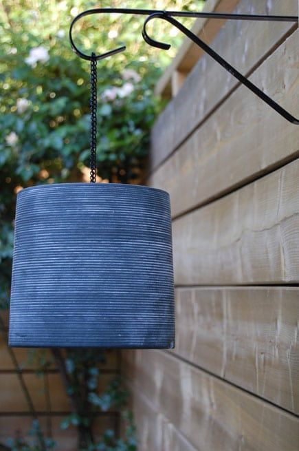 Diy Luminaire, Diy Outdoor Lighting, Diy Lampe, Diy Lanterns, Outdoor Diy Projects, Have Inspiration, Kew Gardens, Diy Lamp, Outdoor Lanterns