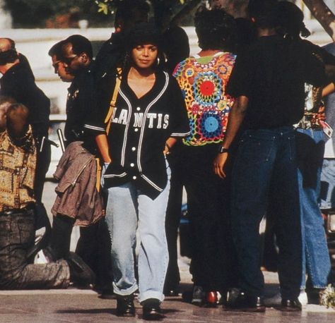 Janet Jackson - Poetic Justice - 1993 African American 90s Fashion, American 90s Fashion, Fashion Outfits African, Poetic Justice Outfit, Janet Jackson Poetic Justice, African American Hair Color, African American Women Fashion, Justice Outfits, Black 90s Fashion