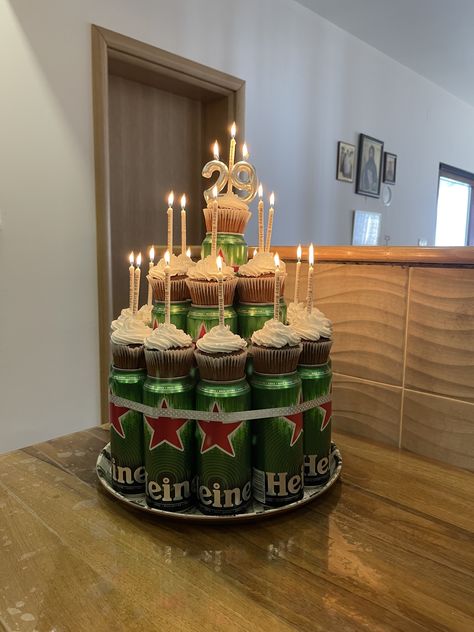 Guys Birthday Decorations, Pamper Party Ideas For Men, 24th Birthday Ideas Men, Drink Cake Ideas For Men, 21st Bday Ideas For Guys, 18th Birthday Idea, Birthday Cupcakes Ideas For Boyfriend, 19 Birthday Gift Ideas, Male Birthday Ideas