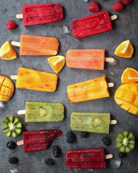 Rainbow Margarita/Agua Fresca Popsicles Popsicles Photography, Margarita Popsicles, Thing To Draw, Rainbow Popsicles, Ice Pop Recipes, Fruit Popsicles, Frozen Dessert Recipe, Ice Cream Pops, Spring Cake