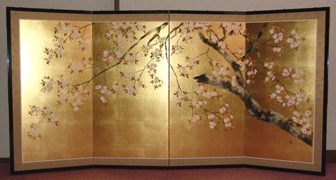 Sakura byobu (japanese folding screen) Ikenaga Yasunari, Floor Screen, Folding Screens, Chinese Interior, Japanese Screen, Screen Painting, Japanese Sakura, Japanese Wall, Gold Leaf Painting