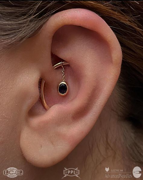 Orbital Conch, Inner Conch Piercing, Orbital Piercing, Accesories Jewelry, Stacked Earrings, Conch Piercing, September 8, Body Modifications, Ear Piercing