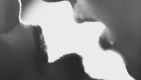 Kiss With Tongue Piercing, Close Up Of A Kiss, Gif Couple, Kiss Black Aesthetic, Two Woman Kiss, Kissing You, Hand Kiss, Kiss Gif, Lip Locking Kiss