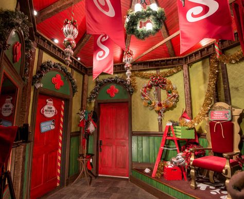 Santa Claus North Pole, Santa Claus House North Pole, Santa Toy Shop, Christmas Fayre Ideas, Elf Workshop, Christmas Shop Displays, North Pole Santa's Workshop, Christmas Grotto, Santa House