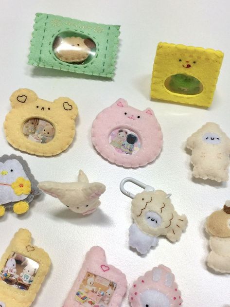 Nonobjective Art Ideas, Flanel Craft Handmade, Felt Toploader, Craft For Friends, Cute Felt Crafts, Felt Characters, Kawaii Felt, Felt Magnet, Felt Plush