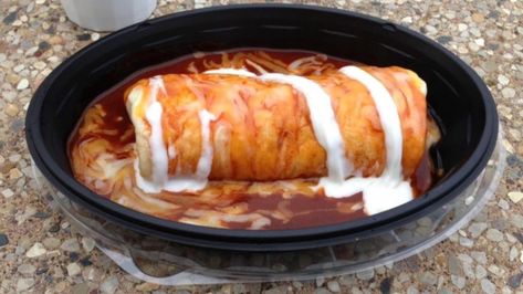 Taco Bell Smothered Burrito Recipe, Smothered Burrito, Smothered Beef, Smothered Beef Burritos, Baked Potato Chicken Casserole, Burritos Beef, Smothered Burritos, Shredded Chicken Recipe, House Indian