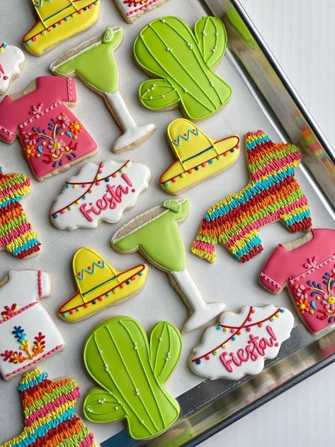 Fiesta Iced Cookies, 30th Birthday Fiesta Cookies, Fiesta Themed Cookies Decorated, Fiesta Party Cookies, Fiesta Theme Cookies Birthday, Mexican Fiesta Cookies Decorated, Fiesta Cookies Decorated Birthday, Final Fiesta Bachelorette Cookies, Sombrero Cookies Decorated