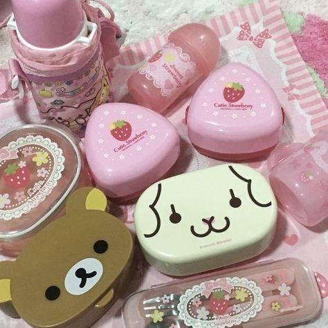 Medicalcore Aesthetic, Kawaii Cooking, Kawaii Core, Hello Kitty Items, Cute Little Things, Everything Pink, Rilakkuma, Cute Bags, Bento Box