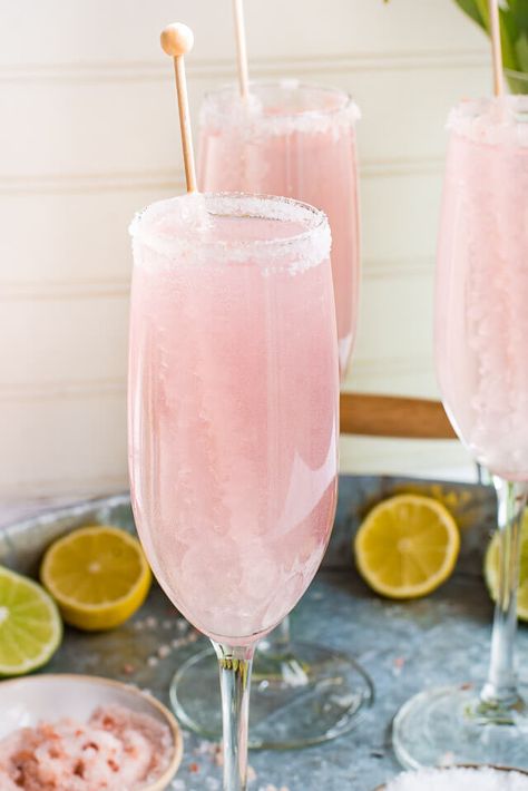 Pink Lemonade Champagne, Pink Champagne Margarita, Champagne Margarita, Peach Bellini Recipe, Christmas Margarita, Champagne Margaritas, Bellini Recipe, Sugar Sticks, Rum Cocktails