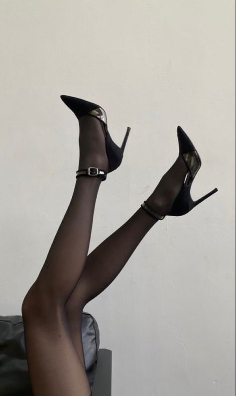 Heels With Tights, Mode Ulzzang, Tights And Heels, Heels Aesthetic, Dr Shoes, Studio Photography Poses, Photoshoot Idea, Black Stockings, Feminine Aesthetic