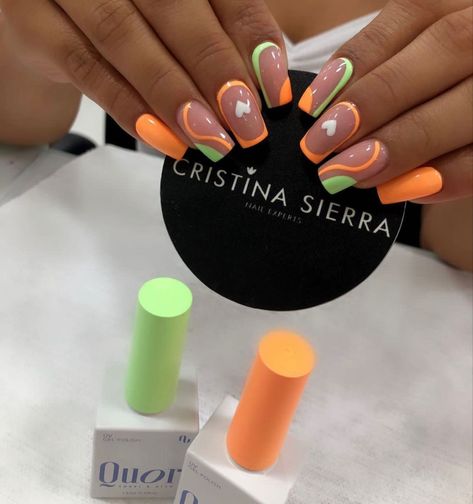 Bright Gel Nails, Nail Designs Bling, Neon Orange Nails, Orange Acrylic Nails, Sns Nails Colors, Bright Nail Art, Bright Nail Designs, Neon Green Nails, Orange Nail Designs