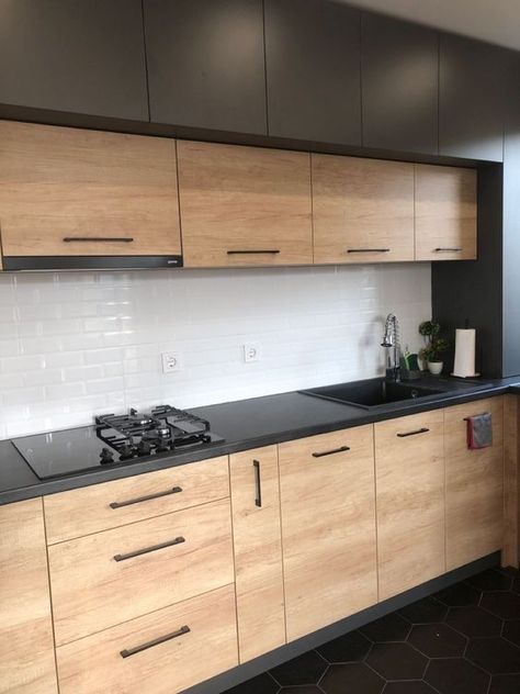 Dark Grey And Wood Kitchen, Small Kitchen Ideas Modern Simple, Grey And Wood Kitchen, Simple Small Kitchen Ideas, Small Kitchen Ideas Modern Luxury, Simple Small Kitchen, Small Kitchen Ideas Apartment, Kitchen Ideas Layout, Small Kitchen Ideas Layout