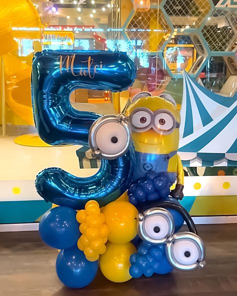 Minion Birthday Decorations, Minion Party Decor, 5 Year Boy Birthday Party Ideas, Minions Birthday Party Ideas, Minions Party Decorations, Minions Party Ideas, Minion Balloons Decorations, Minions Table Decoration Ideas, Minion Birthday Party Balloons