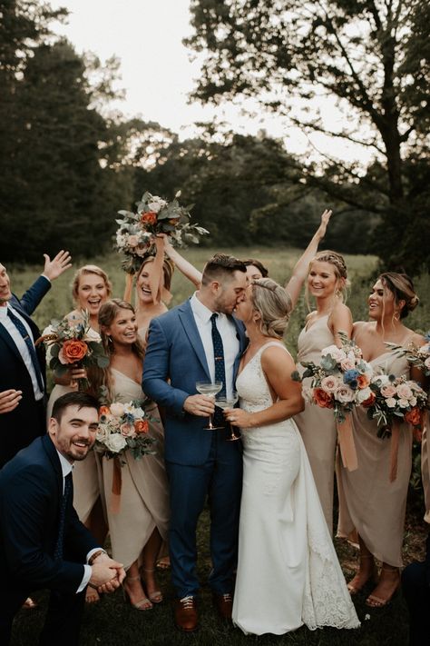 Sarah and Justin's Navy and Champagne Woodsy Wedding Day | Oregon Wedding Photographer — Madeline Rose Photography Co. Wedding Party Poses, Wedding Portrait Poses, Woodsy Wedding, Wedding Picture Poses, Wedding Photography Styles, Bridal Party Photos, Wedding Party Photos, Wedding Photos Poses, Theme Color