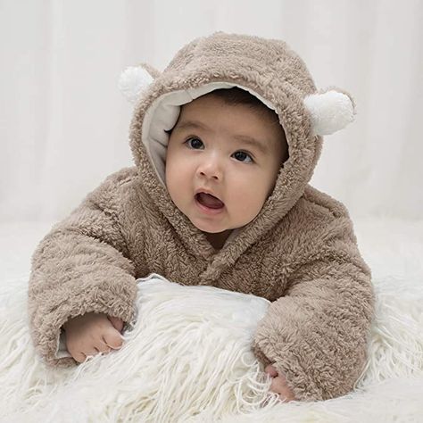 High Quality: Ultra high-quality materials, 100% polyester lining, warm flannel outfits. Skin-friendly, soft and comfortable. Fun Cartoon Bear Hoodie: Lovely bear ears design for your baby, it can keep them warm outside but look cute. This is essential in your baby's wardrobe in cold winter. Baby Bear Onesie, Bear Onesie, Flannel Coat, Baby Flannel, Flannel Outfits, Cute Newborn, Neutral Baby Clothes, Bear Hoodie, Clothes Winter