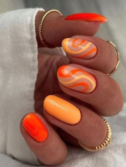 short nail design: orange and peach swirls Dreamsicle Nails, Neon Manicure Ideas, Olivia Nails, Swift Nails, Nails Orange, August Nails, 2024 Nails, Nagel Tips, Simple Gel Nails