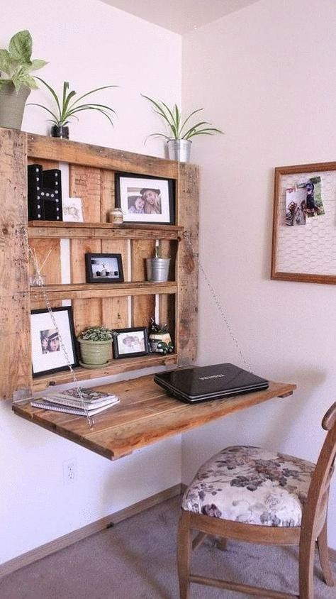 Furniture Small Spaces, Diy Cat, Kitchen Remodeling Projects, Multifunctional Furniture, Diy House, House Furniture, A Desk, Pallet Wood, Diy Pallet Furniture