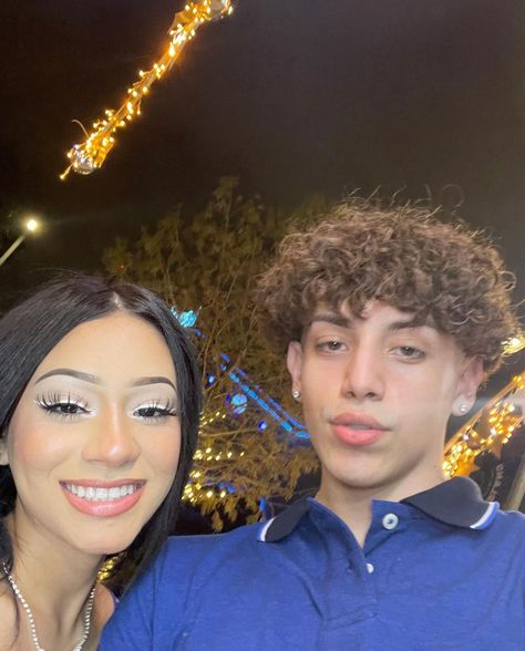 Rosa Elizabeth, Julian Barboza, Life Hacks Every Girl Should Know, Me And Bae, Couple Goals Teenagers, Cute Makeup Looks, Love My Boyfriend, Cute Couples Photos, Beautiful Arabic Words