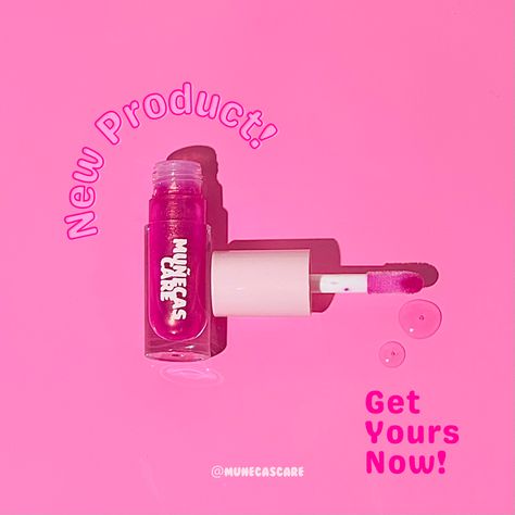 pink aesthetic lipgloss Pink Gloss Aesthetic, Lip Gloss Creative Ads, Lipgloss Captions For Instagram, Lip Gloss Label Ideas, Lip Gloss Content Ideas, Lipgloss Business Photoshoot, Lip Gloss Business Photoshoot Ideas, Liquid Lipstick Photography, Lipgloss Photoshoot Ideas