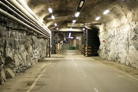 Military Bunkers, Cheyenne Mountain, Underground Bunker, Underground Tunnels, Underground Cities, North Carolina Mountains, Military Base, Ancient Aliens, Ankara