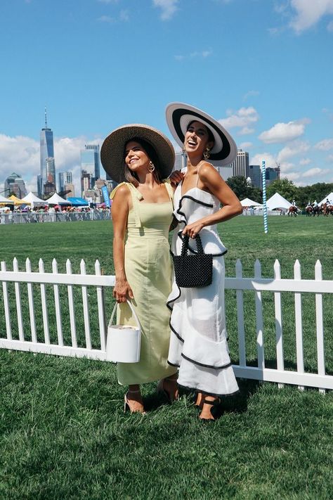 Polo Day Outfits For Women, Summer Race Day Outfits, Dresses For Races, Derby Race Outfits, Derby Fashion Women, Outfits For Polo Event, Ascot Ladies Day Outfit, Polo Game Outfit, Ascot Races Outfits