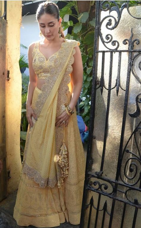 Kareena Kapoor Kareena Kapoor Outfits Indian, Kareena Kapoor Indian Wear, Kareena Kapoor Lehenga, Lehenga Draping, Outfits Traditional, Kareena Kapoor Saree, Traditional Wardrobe, Indian Marriage, Traditional Indian Dress