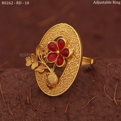 Antique Gold Ring Design For Women, Jodha Ring Design Gold, Golden Rings Design For Women, Jodha Ring, Gold Ring Design For Women, Ring Design For Women, Light Weight Gold Jewellery, Antique Gold Ring, Gold Ring Design