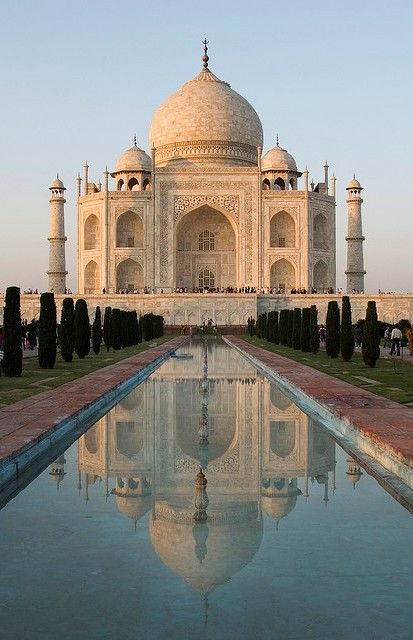 تاج محل, Taj Mahal India, Poster City, Destination Voyage, Beautiful Buildings, Agra, Places Around The World, Goa, Malaga