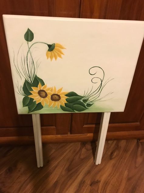 Painted Tv Trays, Wooden Tv Trays, Painted Sunflowers, Painted Tables, Work Furniture, Tv Tray Table, Dinner Tray, Tv Tray, Wooden Tv