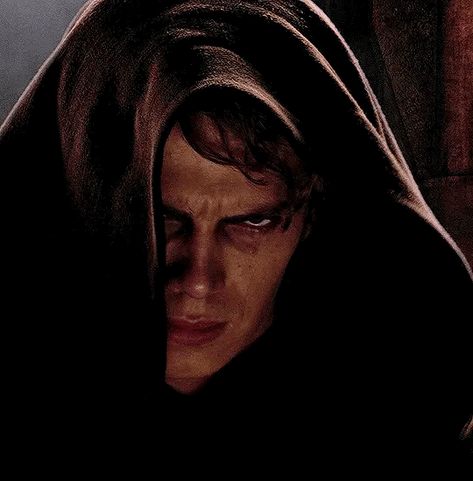 Anakin Skywalker Hood Up, Anakin Pfp Gif, Anakin Skywalker Liar, Anakin Skywalker Lucifer, Anakin Skywalker Pfp Aesthetic, Anakin Sith Eyes, Evil Anakin Skywalker, Anakin Crying, Anakin Fallen Angel