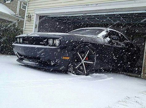 Dodge Challenger SRT8 392 - Snow Challenger Srt8 392, Doge Challenger, Dodge Challenger Srt8, Challenger Srt8, Dodge Challenger Hellcat, Dream Cars Bmw, Cars Bmw, Dodge Muscle Cars, Hellcat Challenger