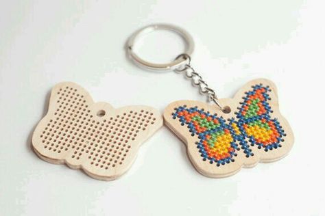 Wood Cross Stitch, Cross Stitch Jewelry, Embroidery On Wood, Butterfly Art And Craft, Stitch Jewelry, Butterfly Cross Stitch, Paper Embroidery, Backpack Charm, Wood Crosses