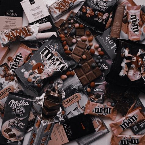 School For Good And Evil, Edit Aesthetic, Social Media Accounts, E 40, Brown Aesthetic, Aesthetic Themes, Aesthetic Food, Dark Aesthetic, Nutella