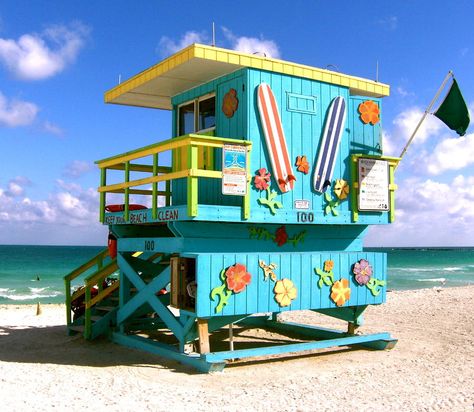 life Lifeguard Stand, Miami South Beach, South Beach Florida, Lifeguard Stands, Beach Lifeguard, Lifeguard Tower, Beach Shack, South Beach Miami, I Love The Beach