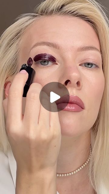 Elena Rachitskaya on Instagram: "Easy way to get a beautiful gradient with Giorgio Armani eye tint liquid shadow + lid swatches  Note: blend it fast and then add more if you need brighter color and darker depth. It will be easier for you if you apply a little bit concealer in those areas where you are going to blend" Armani Eye Tint, Giorgio Armani Makeup, Eye Tint, Liquid Shadow, Beautiful Gradient, Armani Beauty, Hooded Eyes, Liquid Eyeshadow, Beauty Eyes