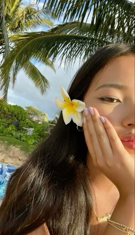 Hawaiian Lifestyle Aesthetic, Hawaii Story Instagram, Hawaii Inspo Pics, Beach Selfie Aesthetic, Summer Photo Ideas Instagram, Beach Ig Story, Hawaii Instagram Pictures, Vacay Poses, Beach Selfies