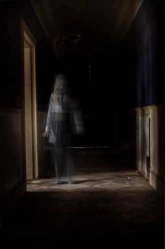 don't be afraid : ( explore ) | Flickr - Photo Sharing! The Midnight Game, Abandoned School, Darkness Falls, Gothic Romance, Horror Lovers, Optical Illusions Art, Interactive Stories, Horror House, Heaven And Hell