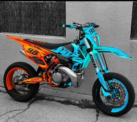 Cross Moto, Ktm Dirt Bikes, Ktm Supermoto, Ducati Motorbike, Cross Bike, Custom Motorcycles Bobber, Motocross Love, Cool Dirt Bikes, Image Moto