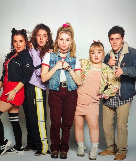 Erin Quinn, Derry Girls, Girl Posters, Song Lyrics Wallpaper, Tv Girls, Tv Programmes, Movies Showing, 90s Fashion, Dress To Impress