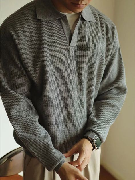 Mens Knitted Polo, Jumper Outfit Men, Knitted Jumper Outfit, Polo Outfit Men, Collar Jumper, Casual Knitwear, Vintage Knitwear, Tops Men, Color Tops#SneakersOutfitMen #MensSneakersStyle #StreetwearSneakers #Sneakerhead #SneakersAndStyle #CasualSneakersLook Mens Knit Shirt, Long Sleeve Men Outfit, Mens Knitted Polo, Mens Fall Outfit, Fleece Outfit, Collar Jumper, Casual Knitwear, Vintage Knitwear, Color Tops