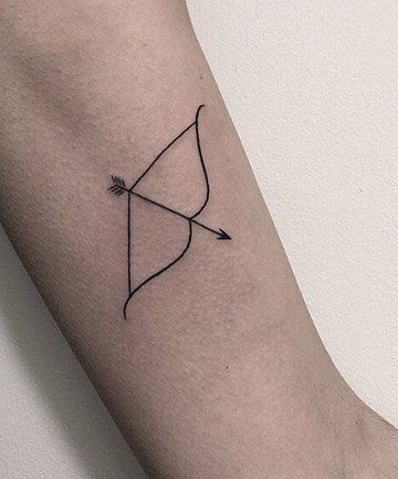 Bow Arrow Tattoos For Women, Arrow Tattoo Aesthetic, Bow N Arrow Tattoo, Aries Arrow Tattoo, How And Arrow Tattoo, Tiny Bow And Arrow Tattoo, Simple Bow And Arrow Tattoo, Tattoos For Sagittarius Women, Small Bow And Arrow Tattoo