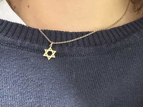 Star Of David Necklace Aesthetic, Gold Star Of David Necklace, 2025 Aesthetic, Emory Scott, Jewish Stuff, Jewish Necklace, Golden Pendant, Star Of David Necklace, Jewish Girl