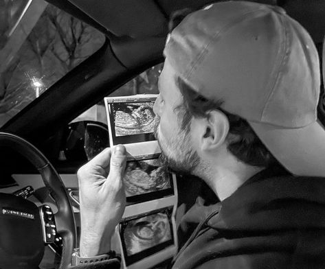 Ryke Meadows, Baby Announcement Photos, Jon Bernthal, Dream Family, Foto Baby, Dear Future Husband, Future Mom, Future Lifestyle, Mommy Life