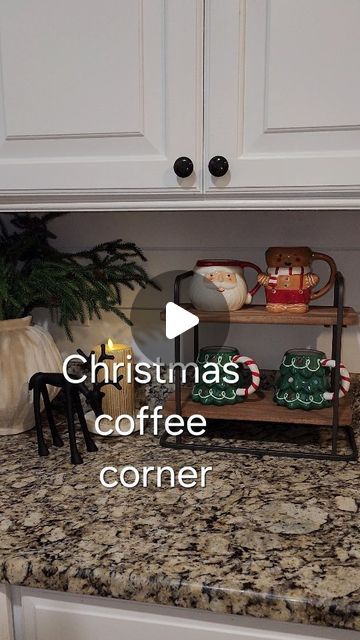 Christmas Coffee Corner Ideas, Christmas Kitchen Corner Decor, Coffee Station Christmas Decor, Kitchen Corner Counter Christmas Decor Ideas, Kitchen Counter Christmas Decor Ideas, Coffee Hot Chocolate Bar, Christmas Coffee Bar Ideas, Coffe Bar Christmas Decoration, Counter Styling