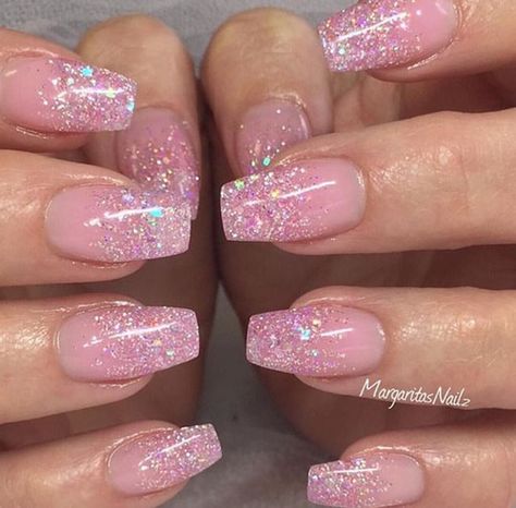 Pink Sparkle Nails, Pink Sparkly Nails, Unghie Sfumate, Pink Glitter Nails, Gel Polish Nail Art, Ombre Nails Glitter, Glitter Gel Polish, Sparkle Nails, Nail Designs Glitter