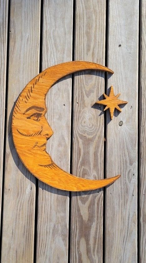 Sun And Moon Wedding Decor, Whimsical Wall Decor, Diy Moon Decor, Witchy Aesthetic Decor, Witchy Signs, Whimsigoth Bedroom, Witch Home, Wooden Moon, Rustic Halloween Decor